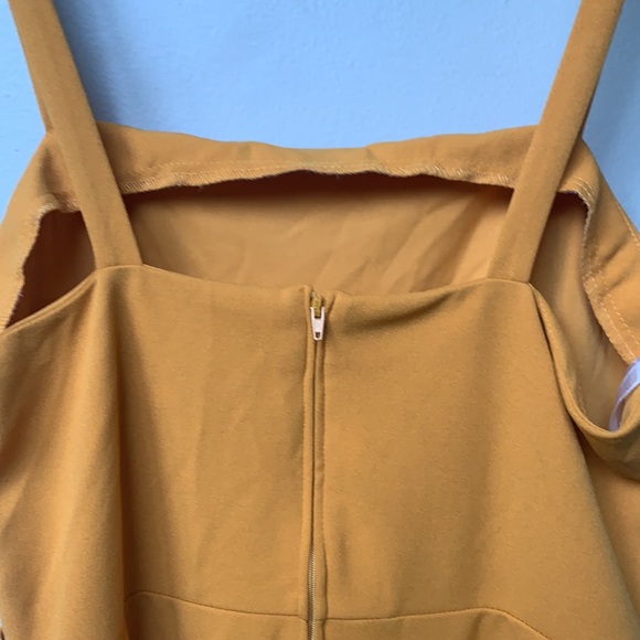 $25/2 B.Darlin Mustard Bodycon Belted Midi Dress Sheath NWT - Picture 5 of 9